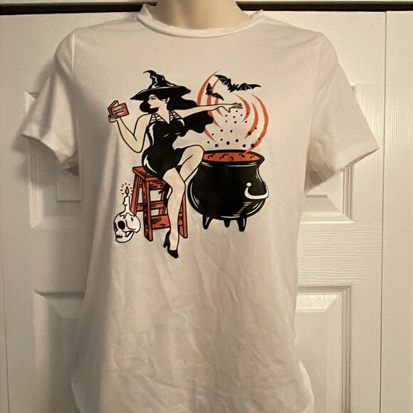Vintage inspired pinup tee - Skull witch cauldron - Picture 3 of 11